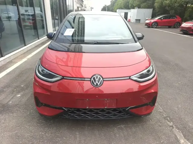 Volkswagen ID.3 — Фото автомобиля 2