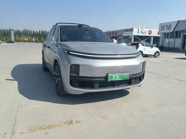 Li Auto L9 — Фото автомобиля 2