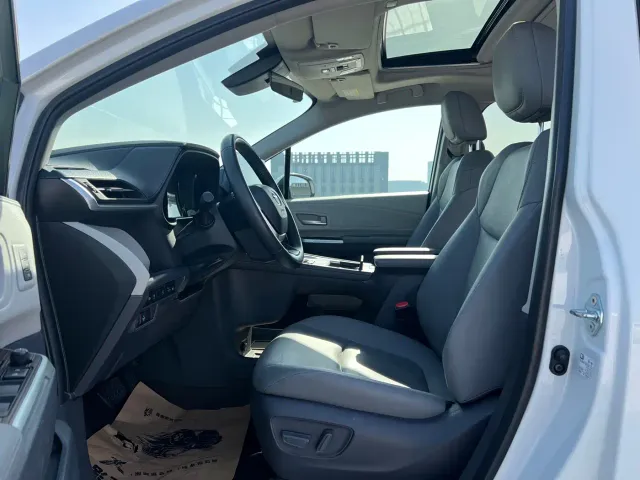 Toyota Granvia — Фото автомобиля 8