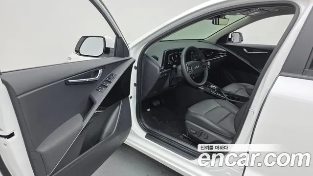 Kia Niro The All New Niro Prestige — Фото автомобиля 10