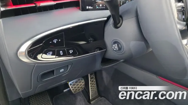 Genesis GV70 2.5T Бензин AWD — Фото автомобиля 22