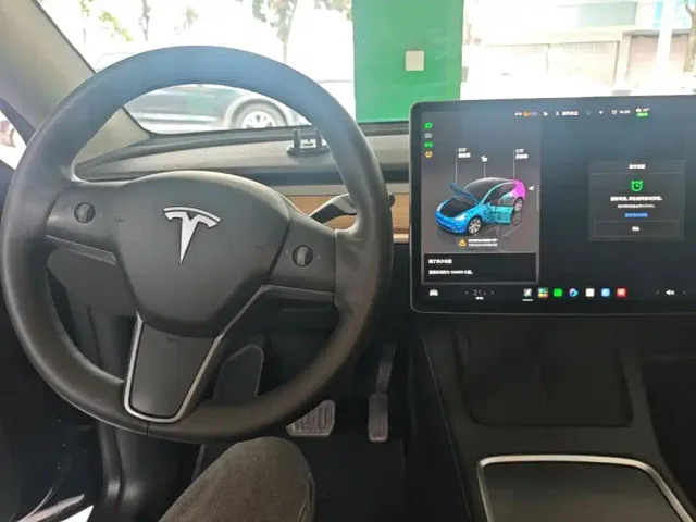 Tesla Model Y 2023 Rear-Wheel Drive Edition — Фото автомобиля 9