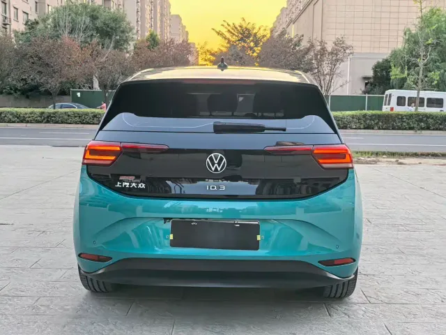 Volkswagen ID.3 — Фото автомобиля 8