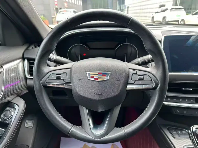 Cadillac CT5 — Фото автомобиля 11