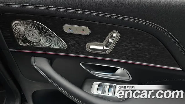 Mercedes-Benz GLS-Class — Фото автомобиля 22