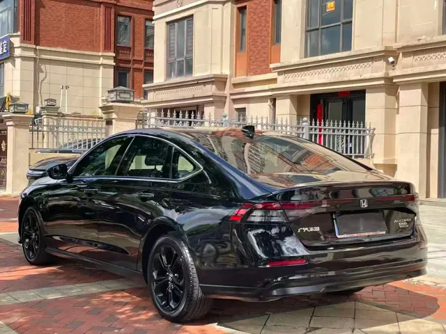 Honda Accord — Фото автомобиля 9