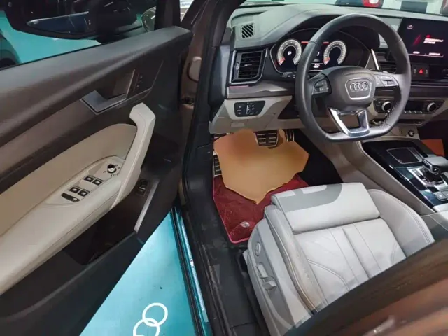 Audi Q5L — Фото автомобиля 15