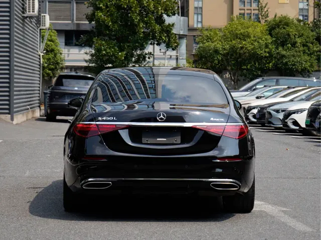 Mercedes-Benz S-Class — Фото автомобиля 5