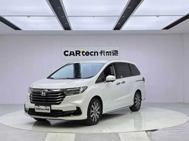 Фотография автомобиля — Honda Odyssey