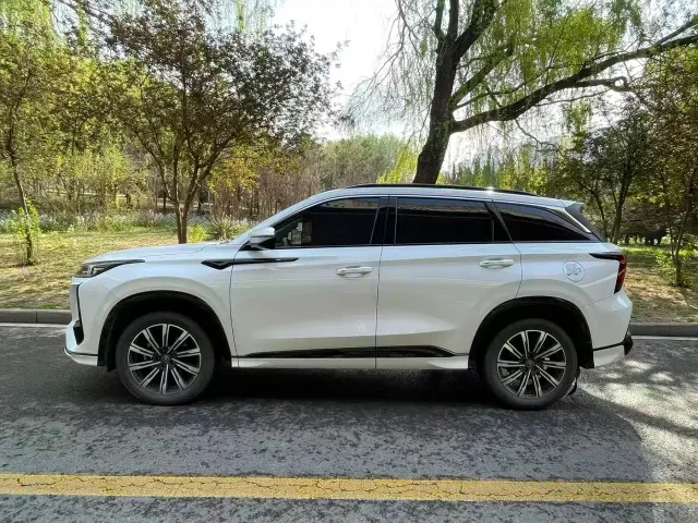 Changan CS75 Plus — Фото автомобиля 3