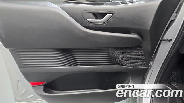 Hyundai Staria — Фото автомобиля 13