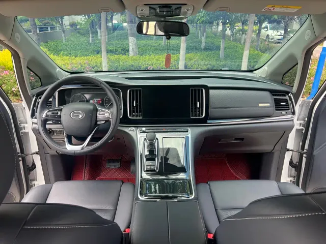 GAC Trumpchi M8 — Фото автомобиля 5