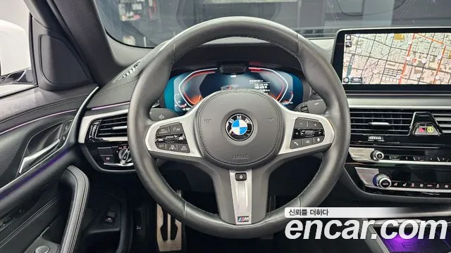 BMW 5 Series G30 — Фото автомобиля 13