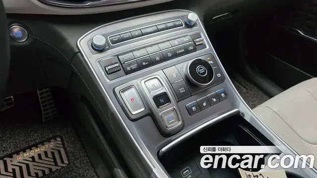 Hyundai Santafe — Фото автомобиля 8
