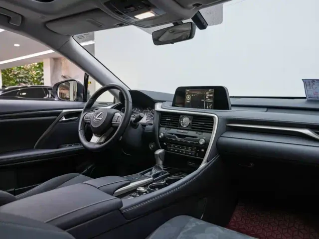 Lexus RX — Фото автомобиля 10