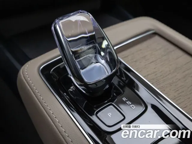 Volvo S90 — Фото автомобиля 15