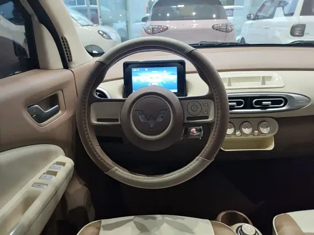 Wuling Hongguang Mini EV — Фото автомобиля 10