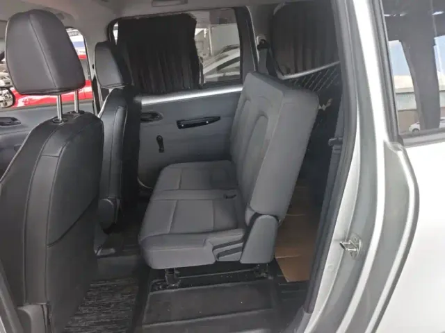 Wuling Hongguang — Фото автомобиля 16