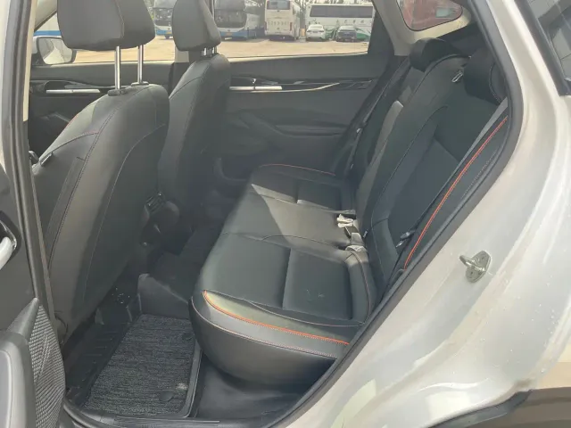 Kia Seltos — Фото автомобиля 5