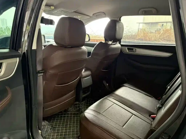 Forthing T5 — Фото автомобиля 16
