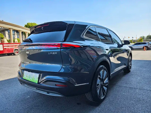 Buick Zhijing E7 — Фото автомобиля 5