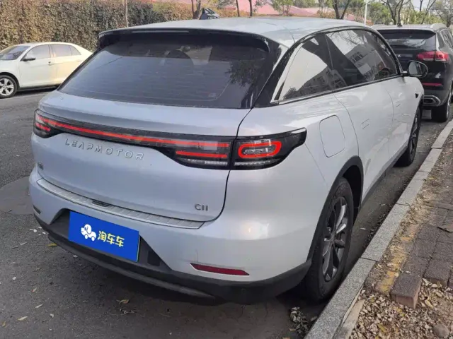 Leapmotor C11 — Фото автомобиля 3