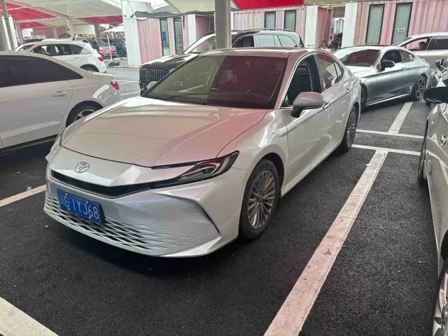 Фотография автомобиля — Toyota Camry