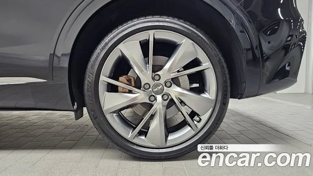 Genesis GV70 3.5T Бензин AWD — Фото автомобиля 18