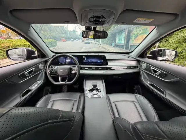 Chery Tiggo 8 PLUS — Фото автомобиля 17