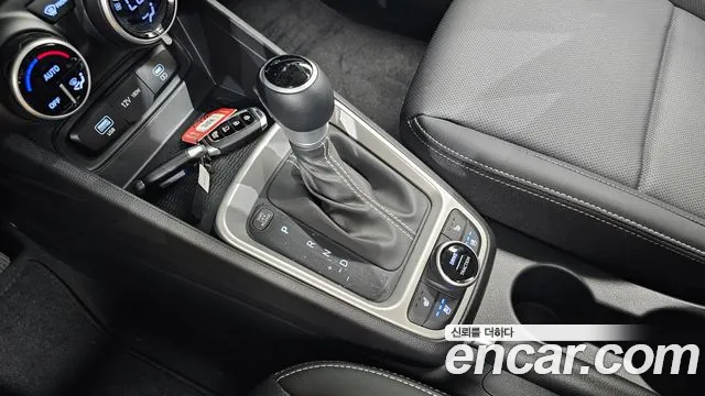 Hyundai Venue Venue 1.6 Premium — Фото автомобиля 9