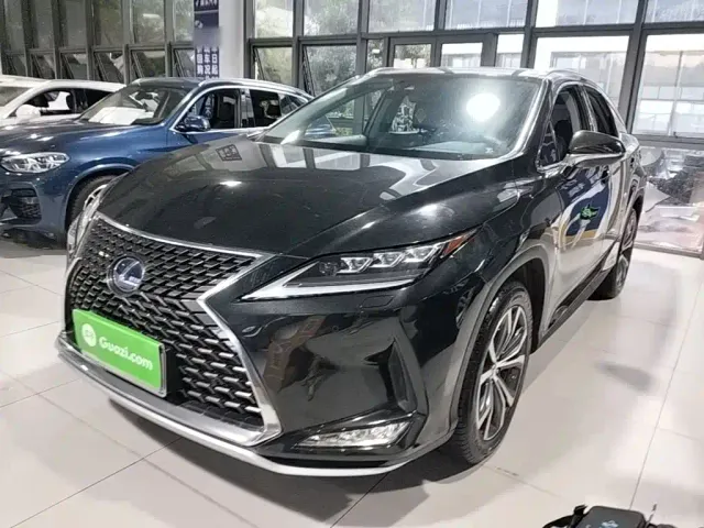 Фотография автомобиля — Lexus RX