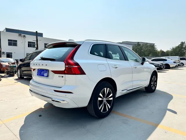 Volvo XC60 — Фото автомобиля 5