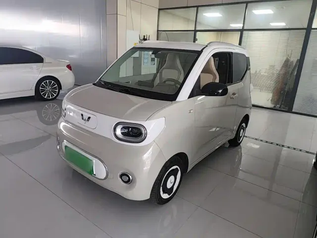 Фотография автомобиля — Wuling Hongguang Mini EV