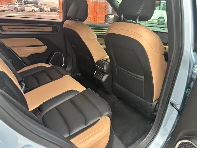 Geely ICON — Фото автомобиля 9