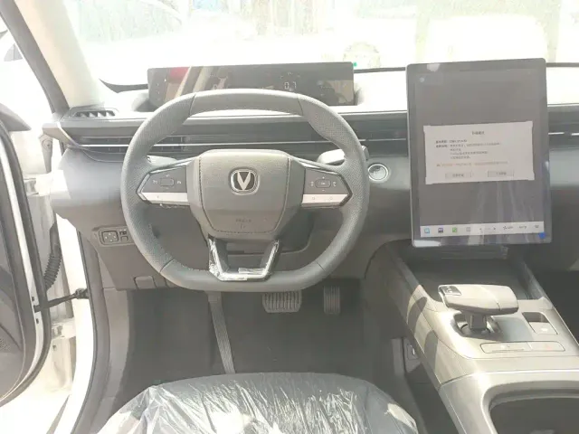 Changan Eado — Фото автомобиля 8
