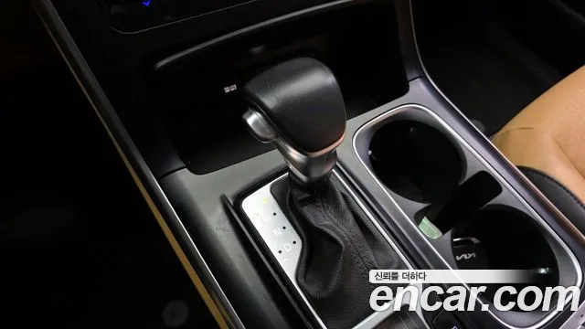 Kia Canival Carnival 4 поколение 9 мест Prestige — Фото автомобиля 9