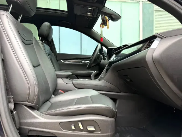 Cadillac XT6 — Фото автомобиля 13