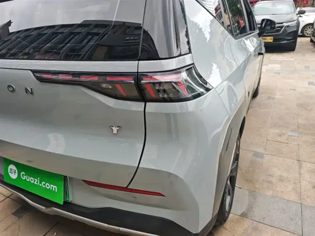 GAC Aion Y — Фото автомобиля 7