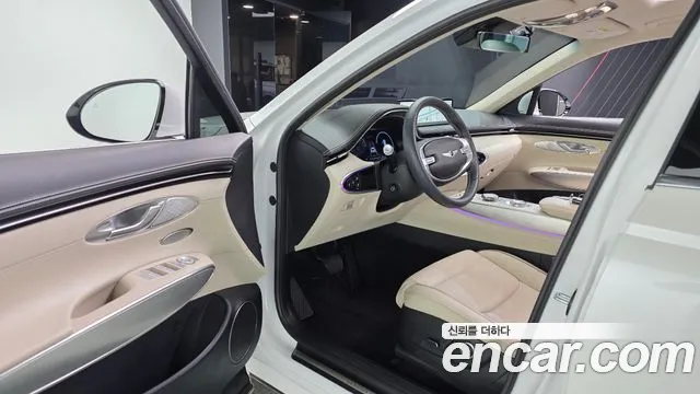 Genesis GV70 — Фото автомобиля 10