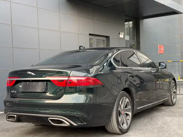 Jaguar XFL — Фото автомобиля 9