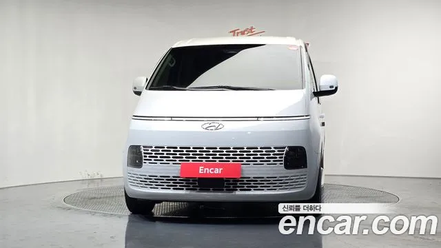 Hyundai Staria Staria Карго 5 мест — Фото автомобиля 3