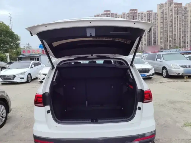 Volkswagen Tharu — Фото автомобиля 18