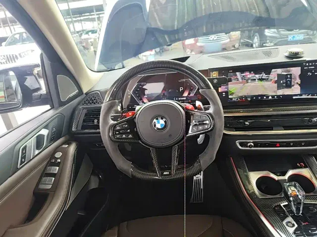 BMW X5 — Фото автомобиля 10