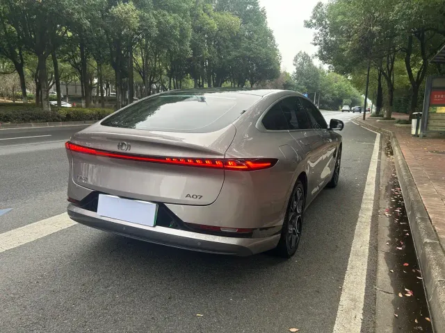 Changan Qiyuan A07 — Фото автомобиля 8
