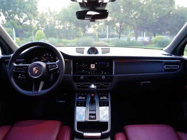 Porsche Macan — Фото автомобиля 7