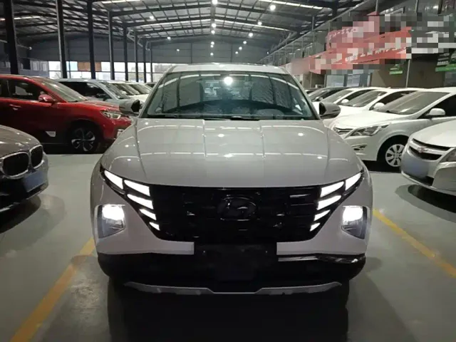 Hyundai Tucson — Фото автомобиля 2