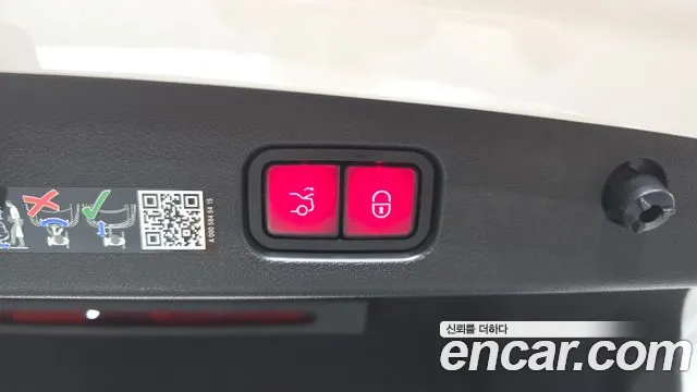 Mercedes-Benz E-Class — Фото автомобиля 30