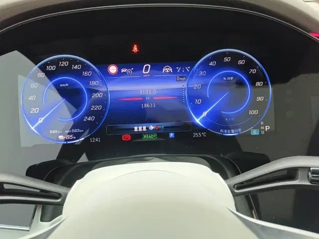 Mercedes-Benz EQE SUV — Фото автомобиля 4