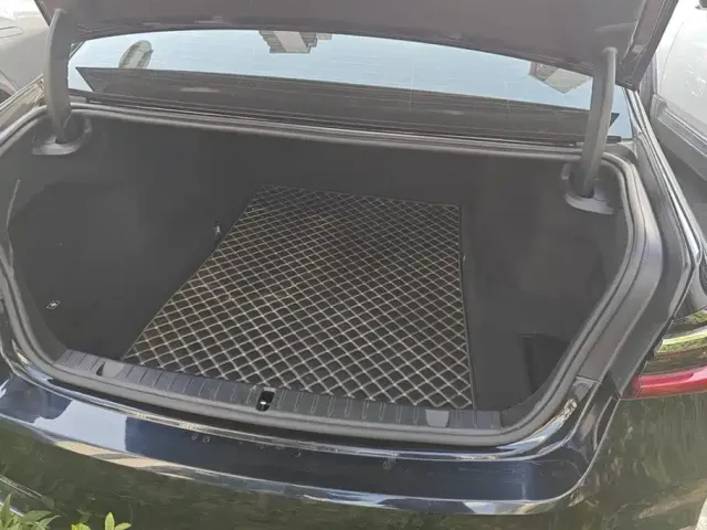 BMW 7 Series — Фото автомобиля 4