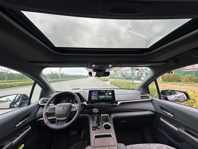 Toyota Granvia — Фото автомобиля 5